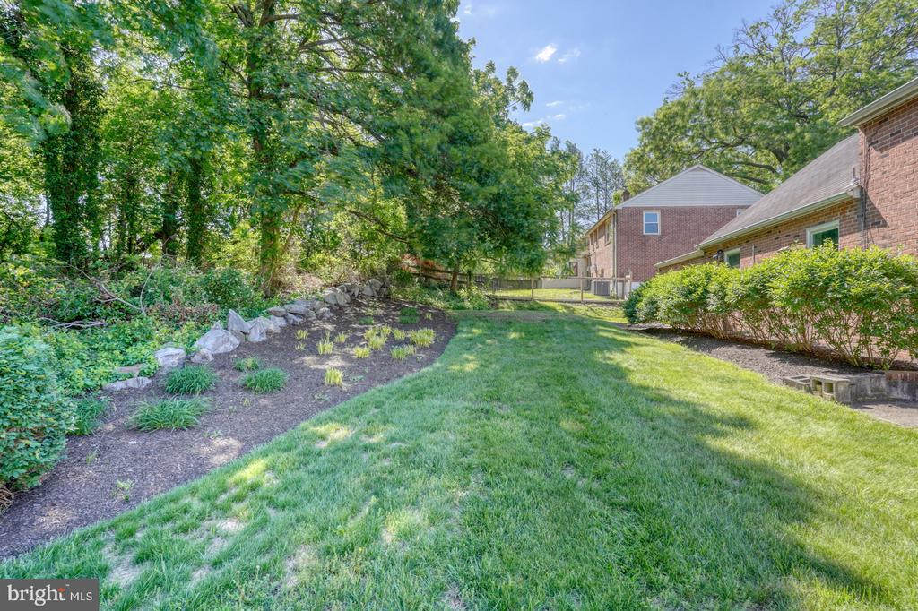 405 N LYNN DRIVE