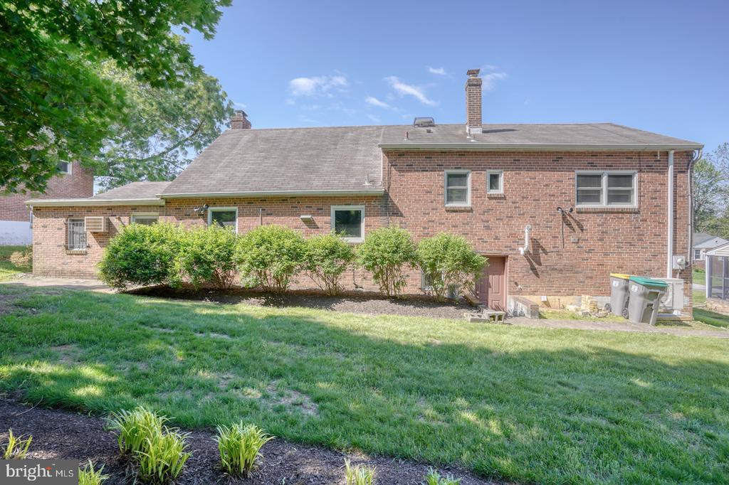 405 N LYNN DRIVE