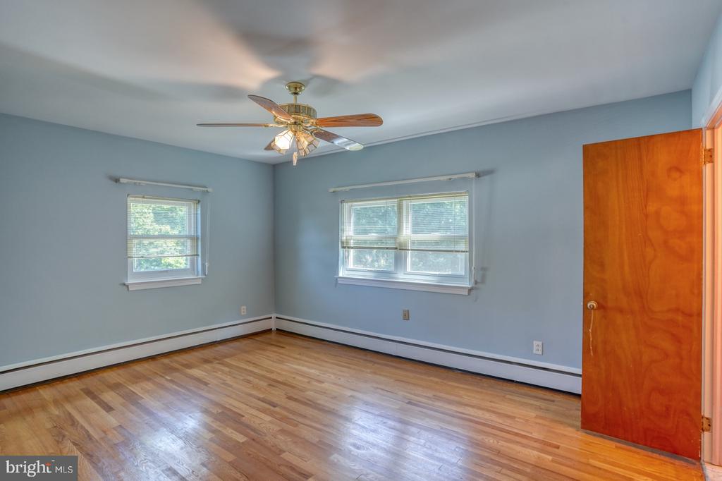 405 N LYNN DRIVE