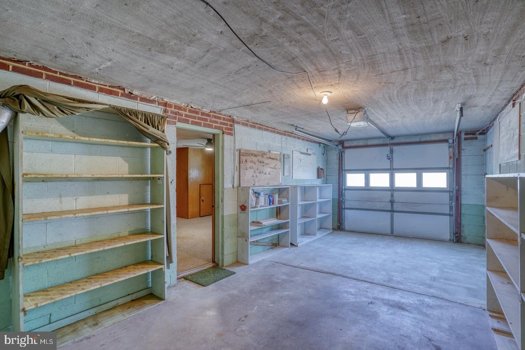405 N LYNN DRIVE