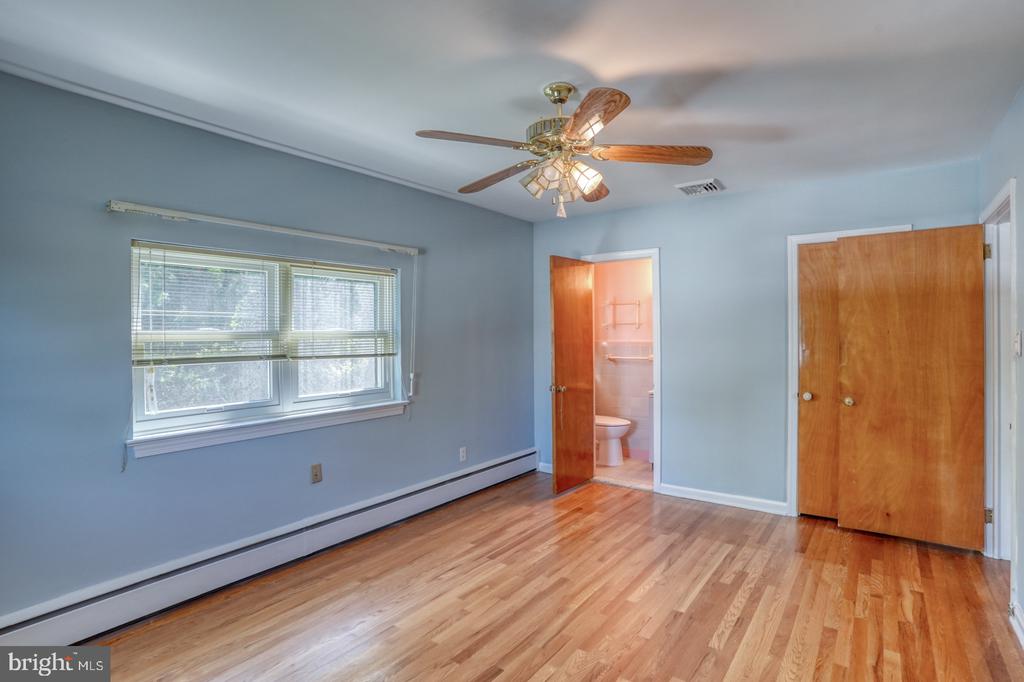 405 N LYNN DRIVE
