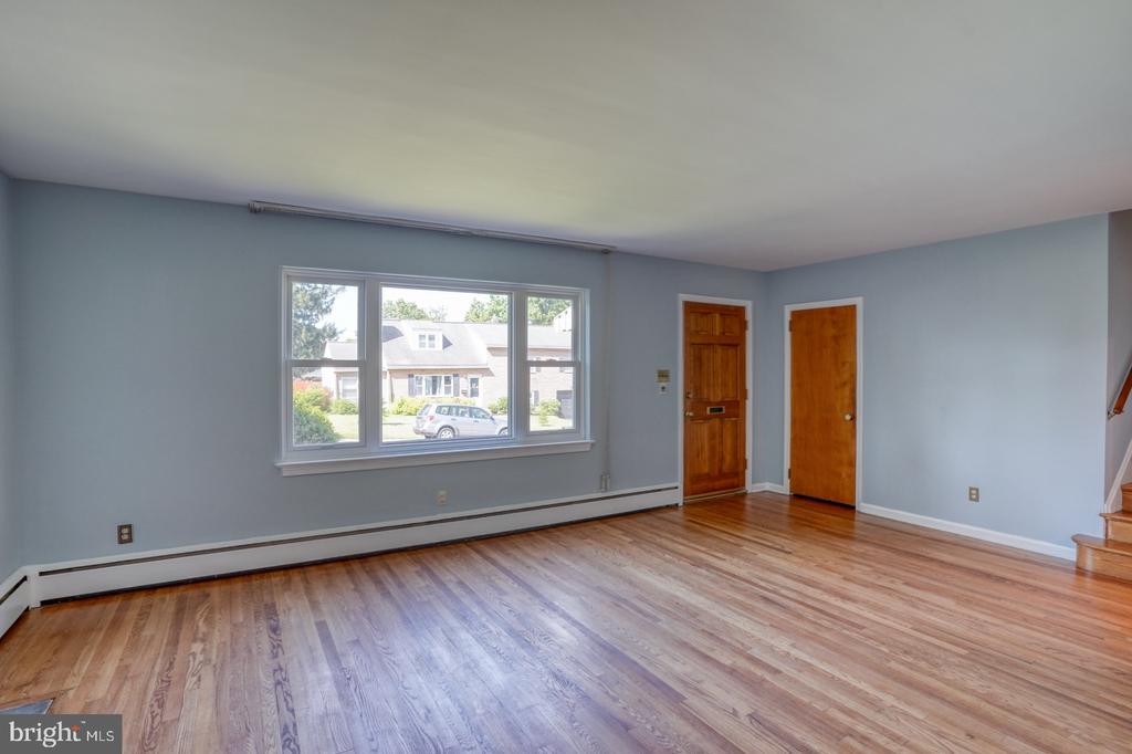 405 N LYNN DRIVE