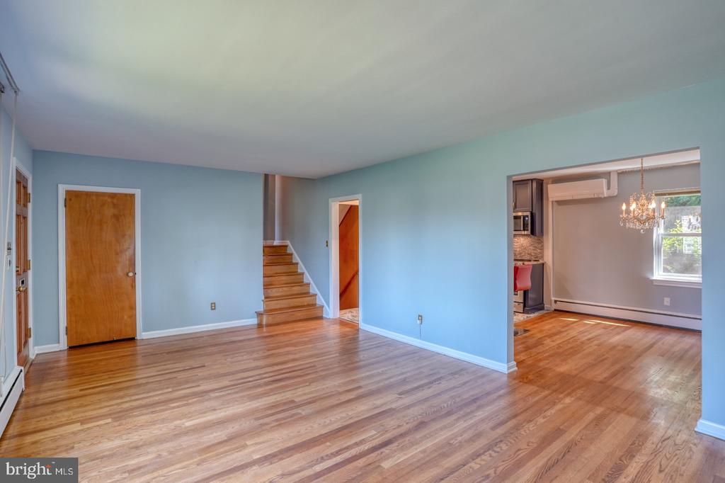 405 N LYNN DRIVE