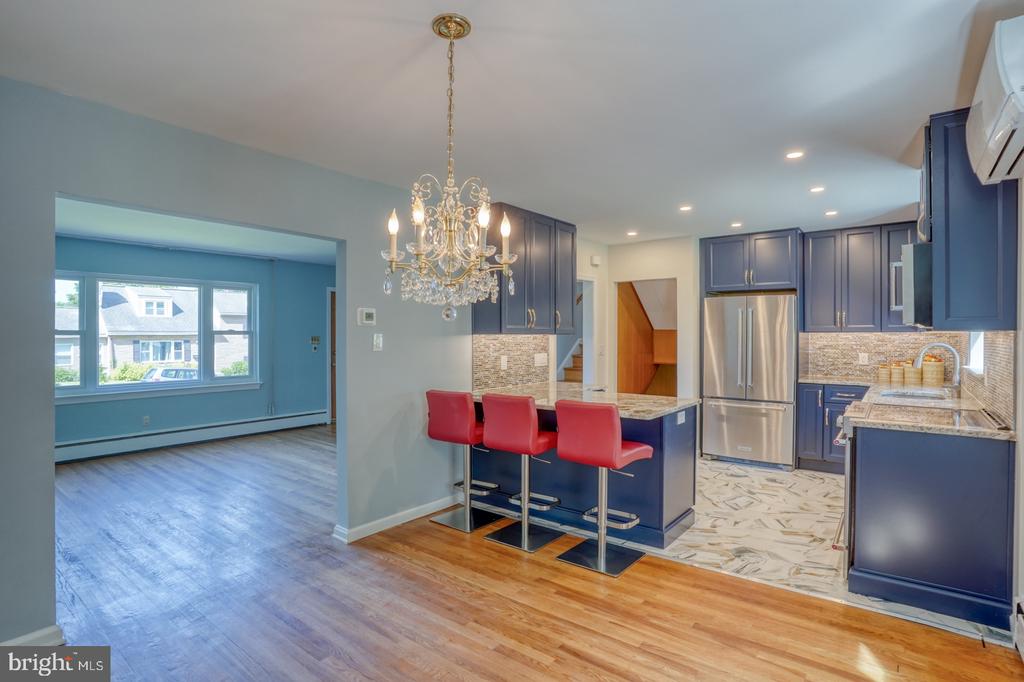 405 N LYNN DRIVE