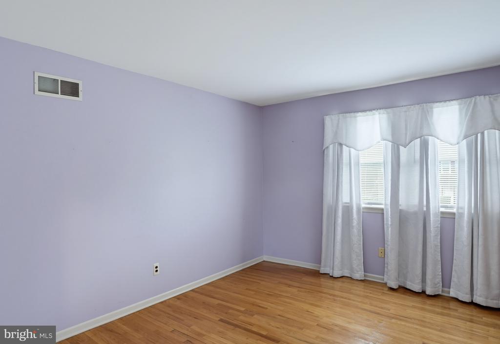 107 GRIFFITH DRIVE