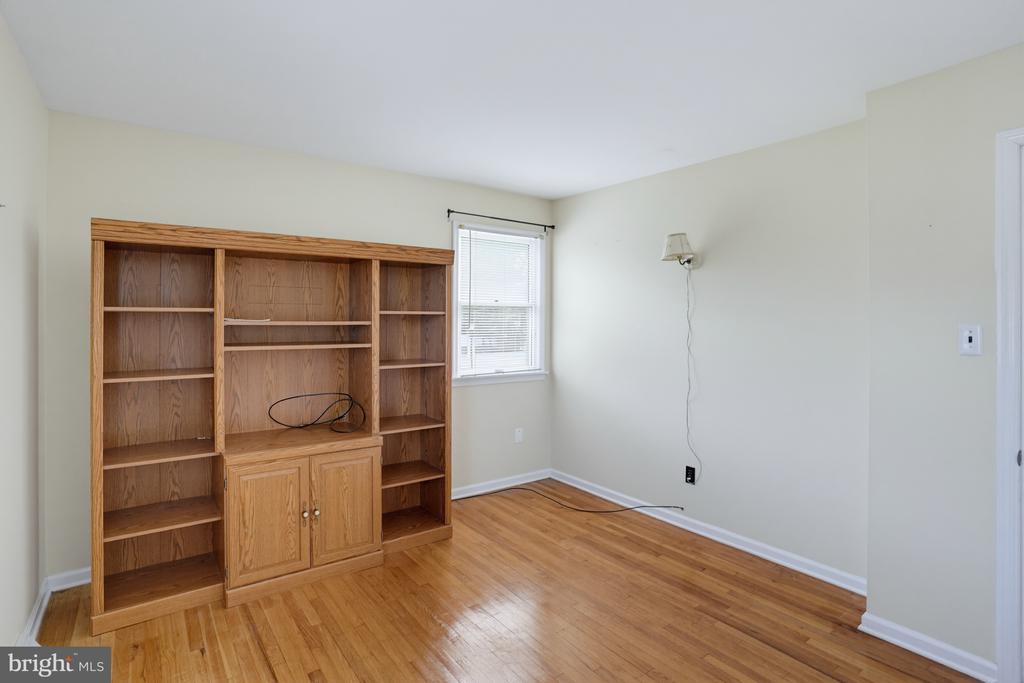107 GRIFFITH DRIVE