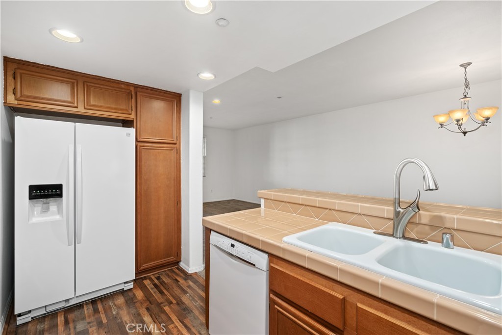 259 Riverdale Court 248