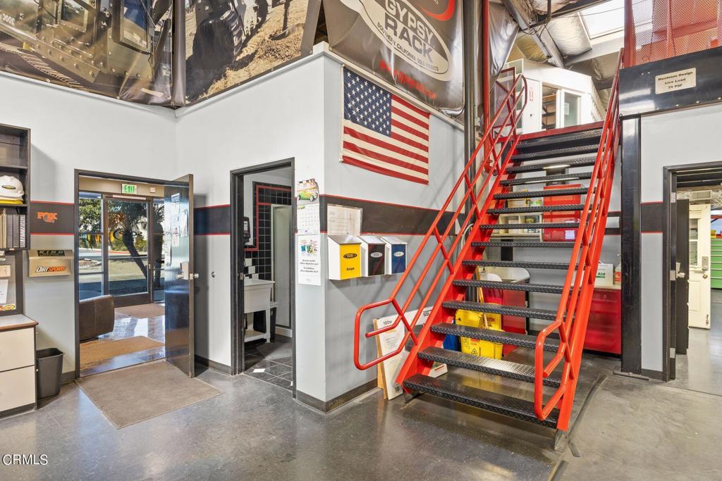 2350 Santiago Court Court