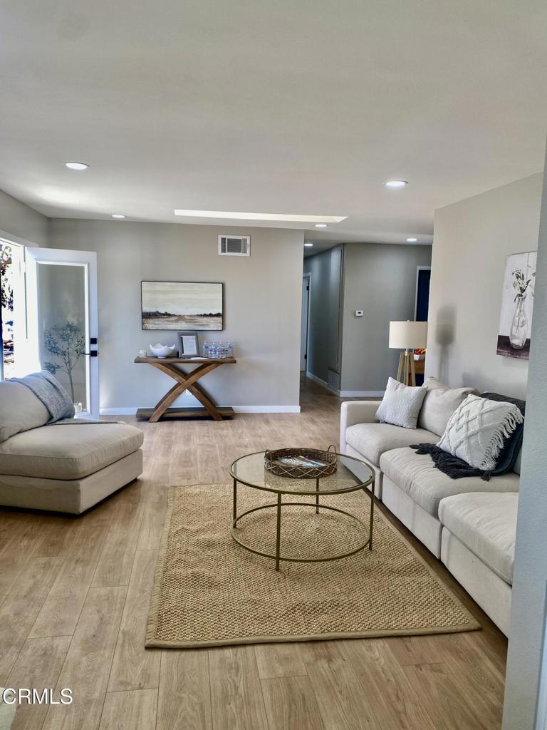 405 Imperial Avenue