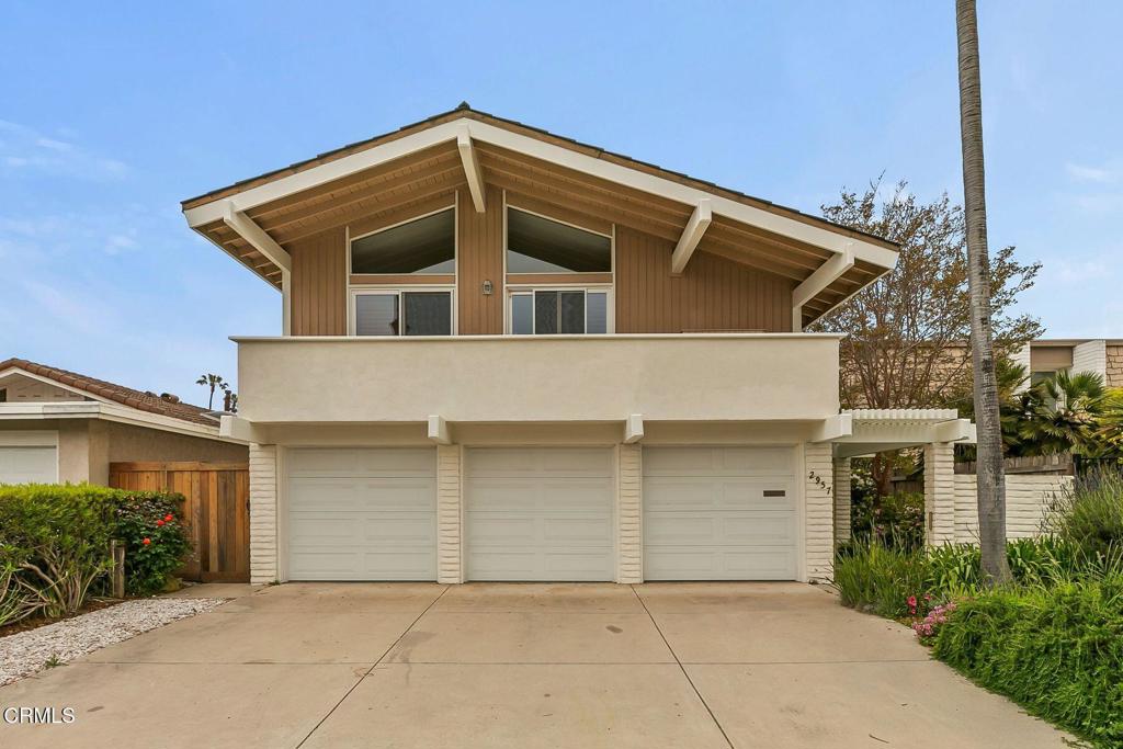 2957 Seaview Avenue