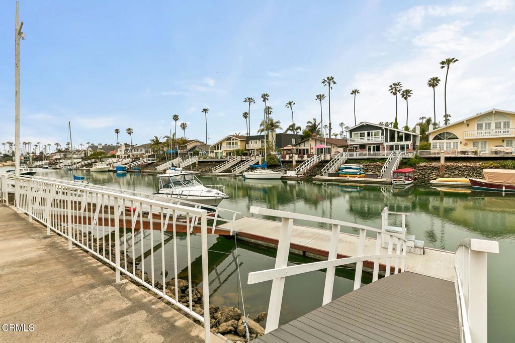 2957 Seaview Avenue