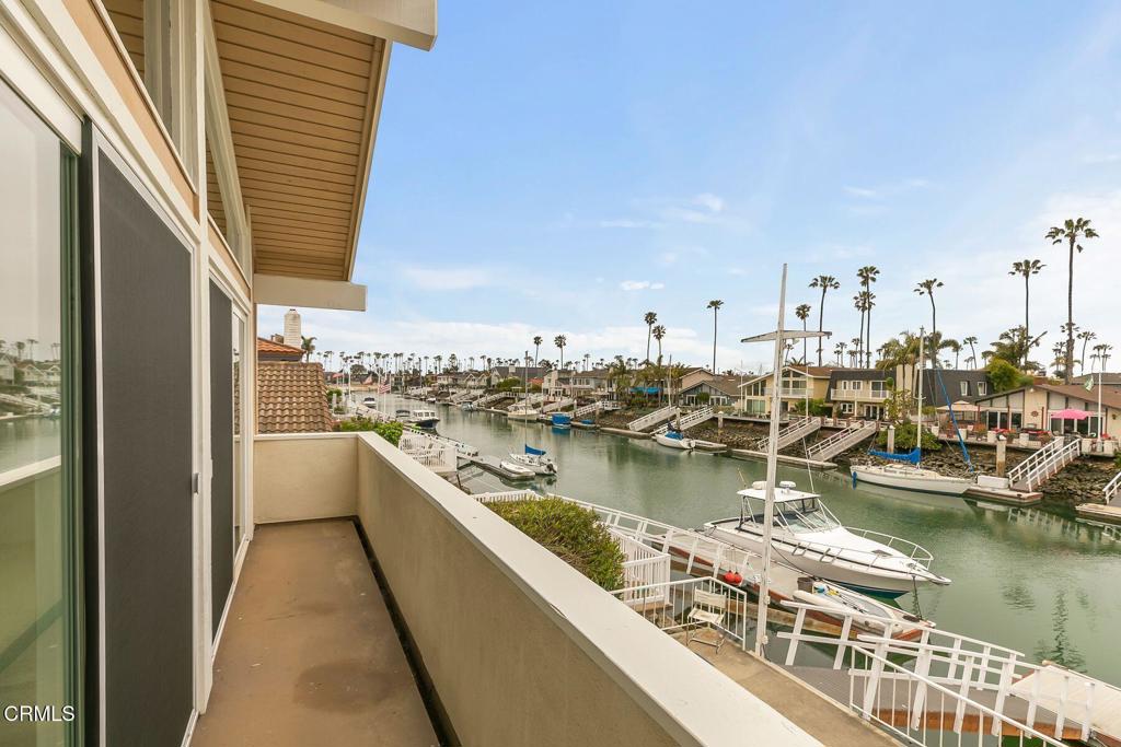 2957 Seaview Avenue