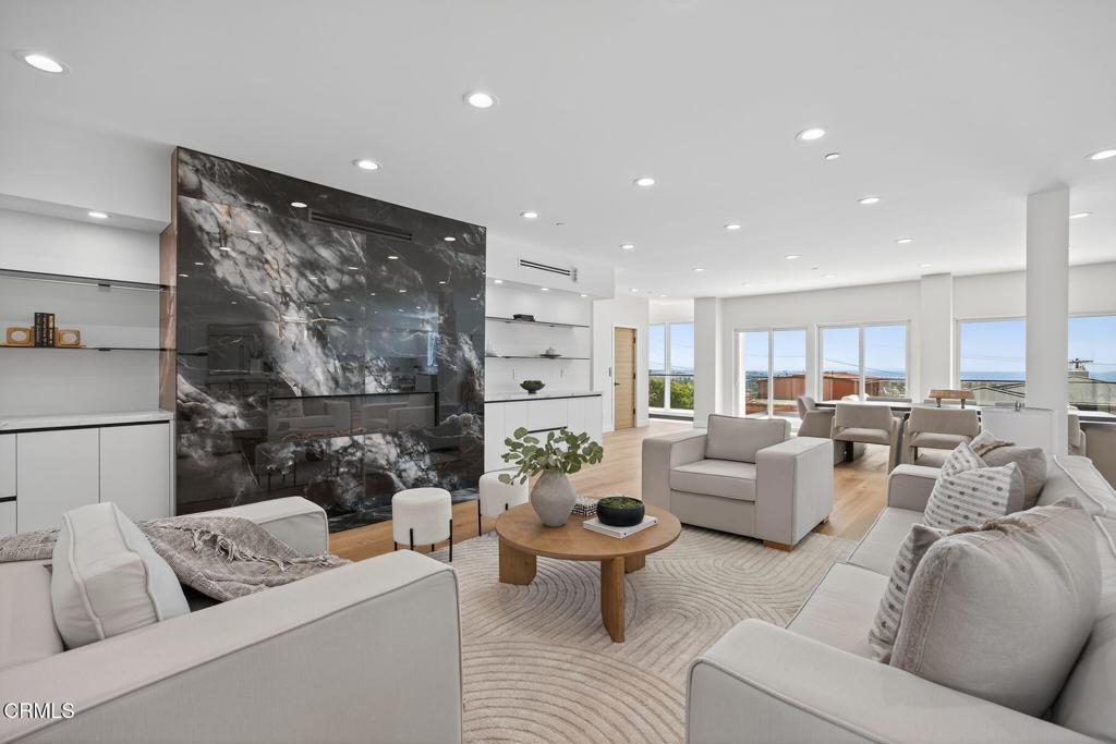 2407 Sunset Drive
