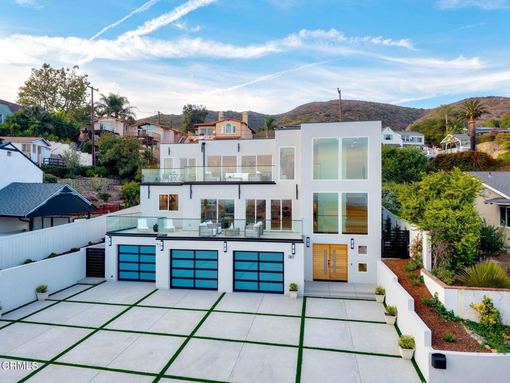 2407 Sunset Drive