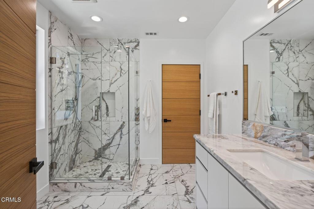 2407 Sunset Drive