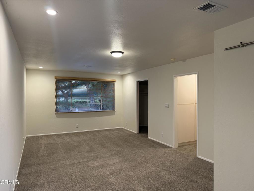 5651 N Bryn Mawr Street