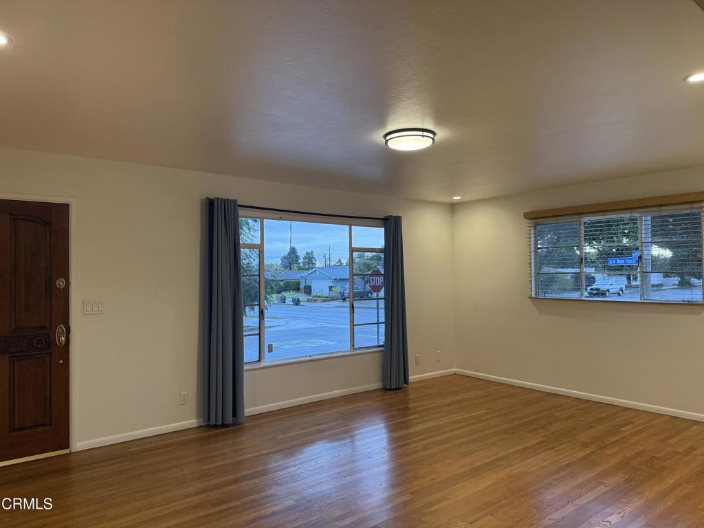 5651 N Bryn Mawr Street