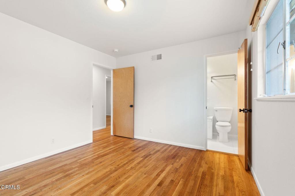 5651 N Bryn Mawr Street