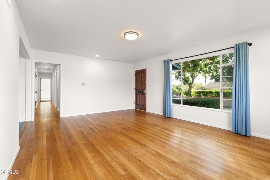 5651 N Bryn Mawr Street