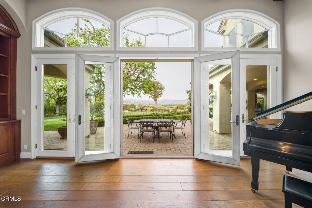 3243 Calle De Debesa