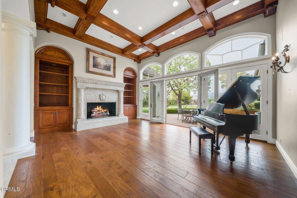 3243 Calle De Debesa