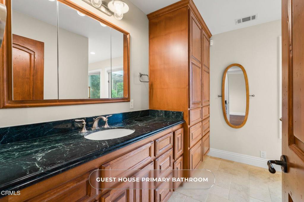 3243 Calle De Debesa