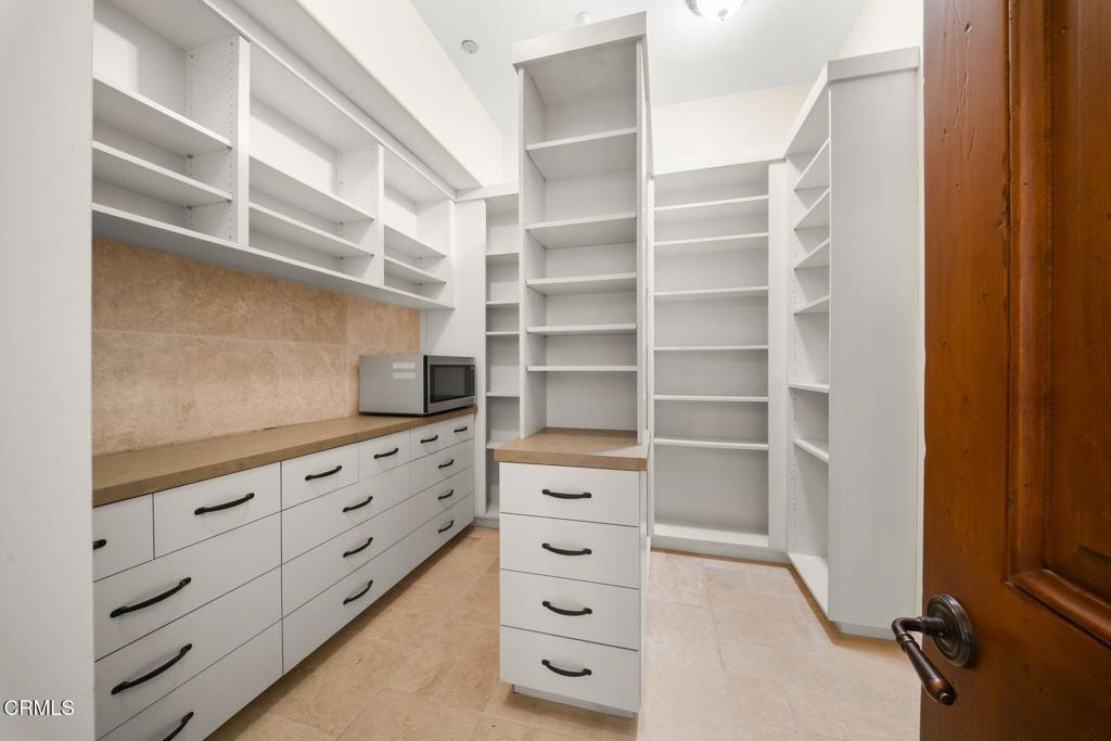 3243 Calle De Debesa