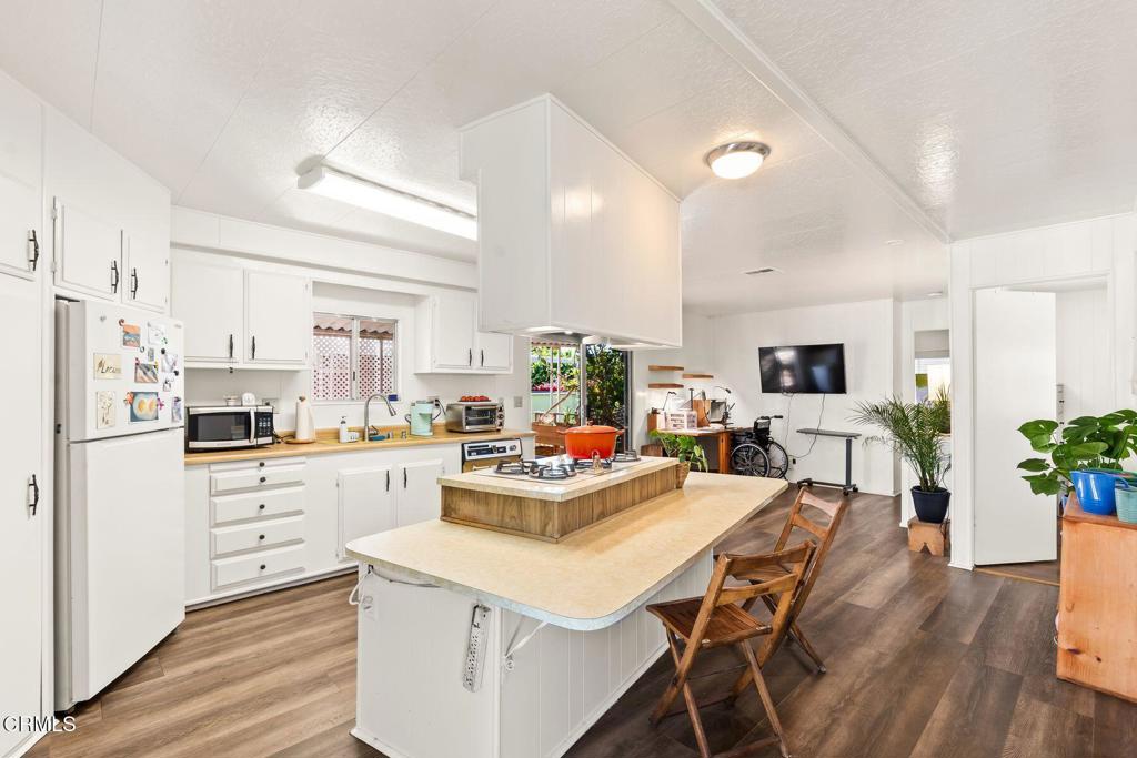 140 gaviota Place 157