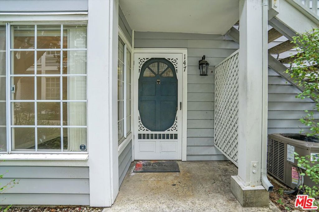 1302 W Park Western Drive 147