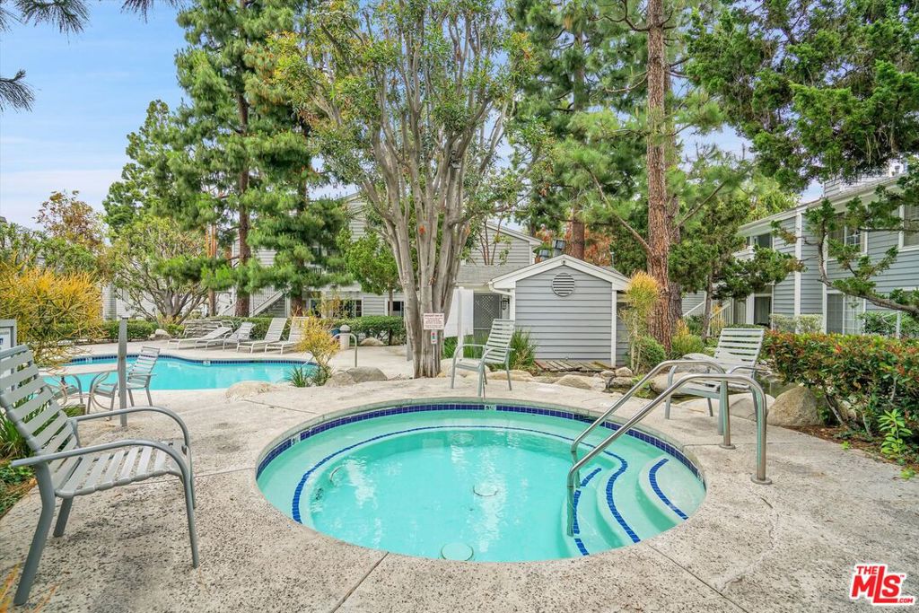 1302 W Park Western Drive 147