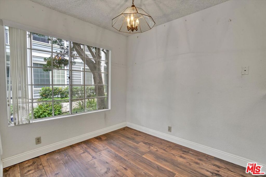 1302 W Park Western Drive 147