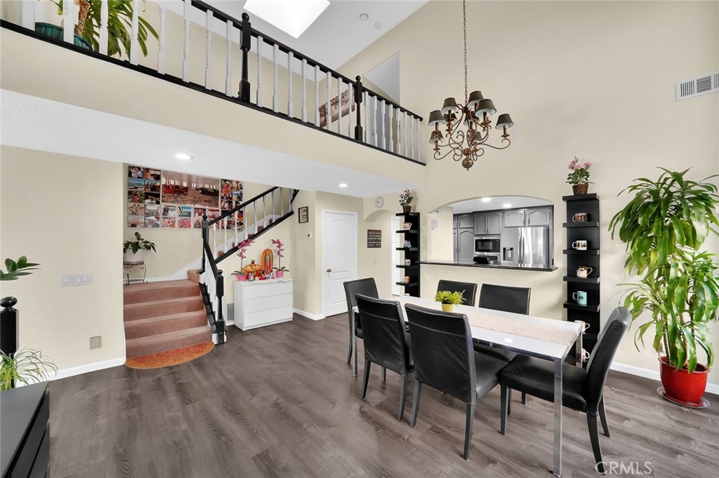 651 Holbrook Court 101