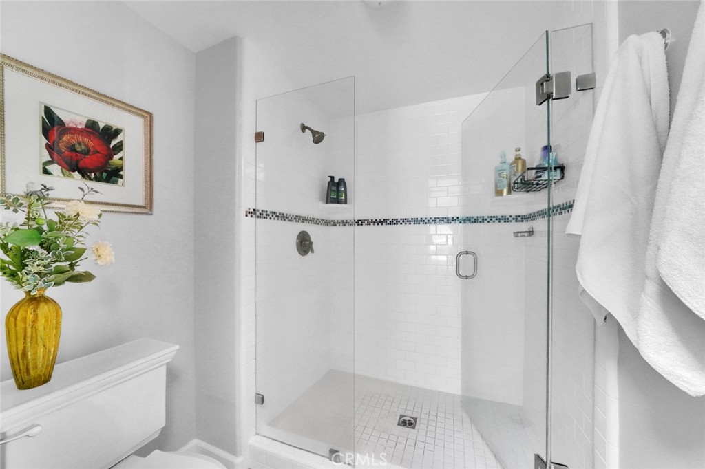 651 Holbrook Court 101