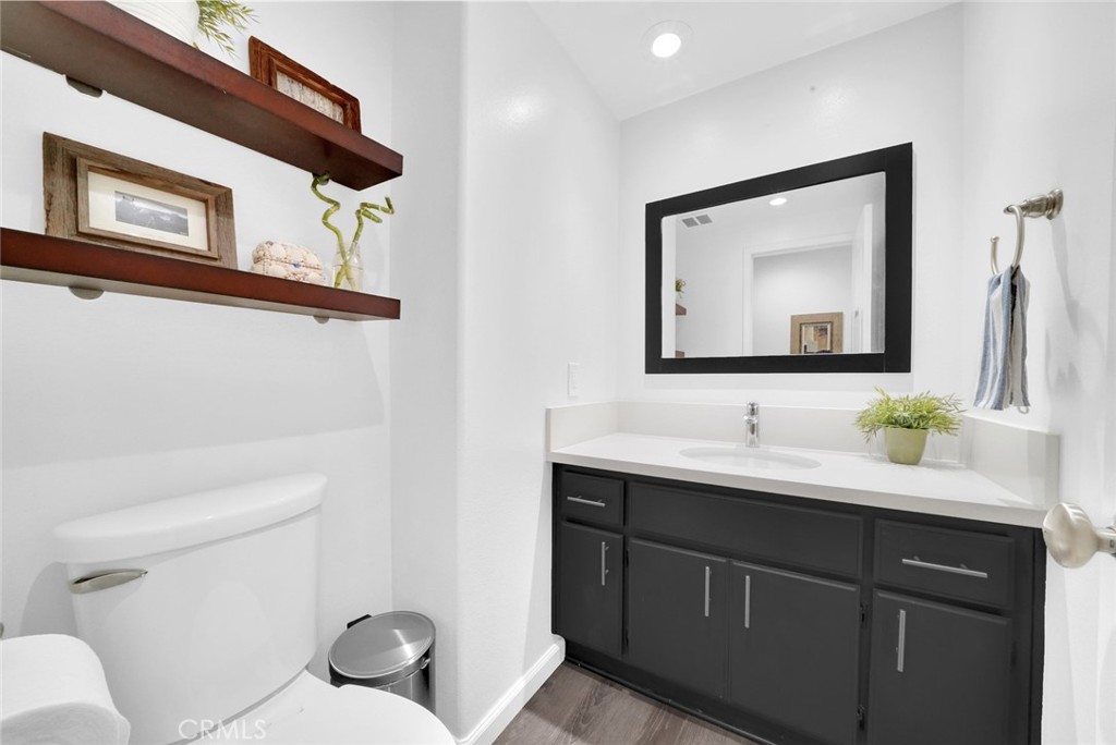 651 Holbrook Court 101