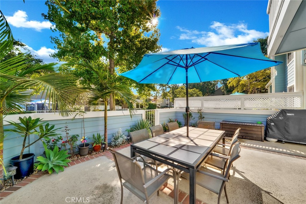 651 Holbrook Court 101