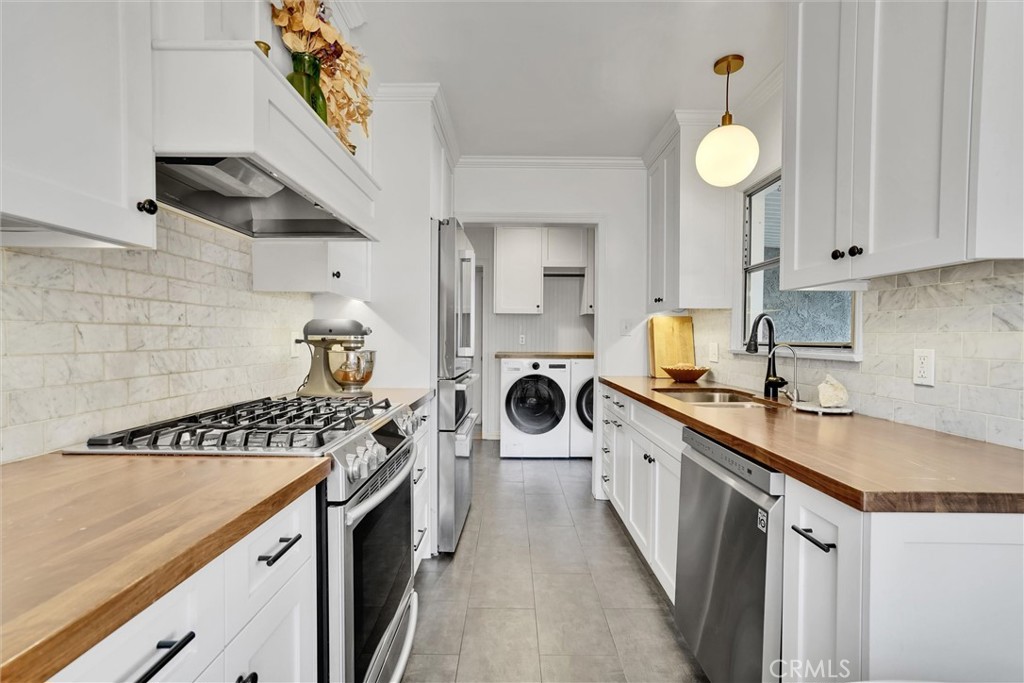 4191 East de Ora Way