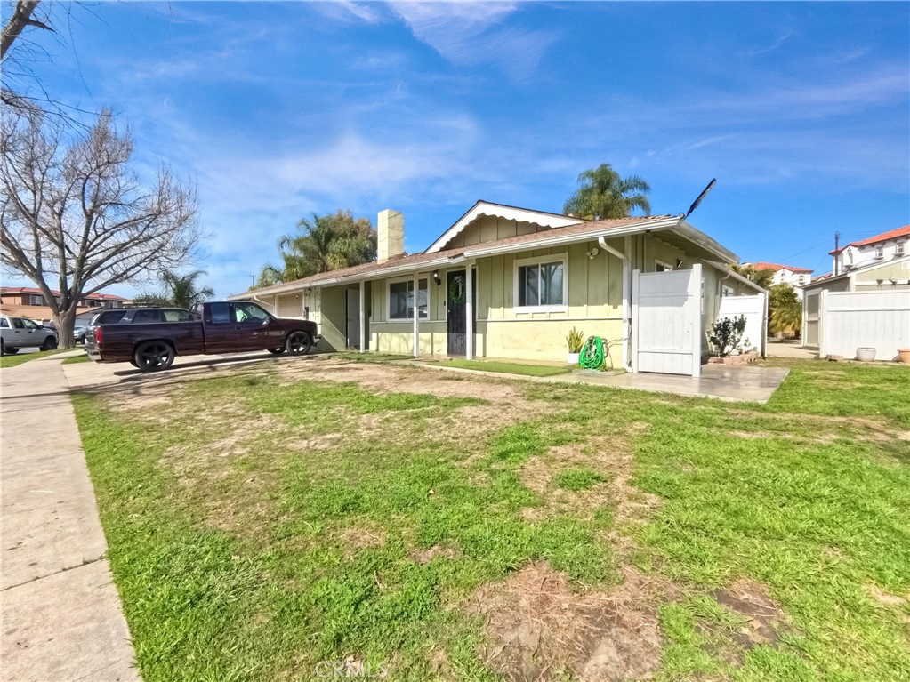 3613 W Marian Way