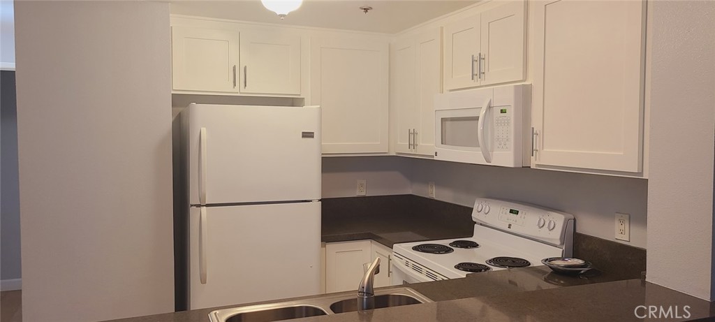 730 W 4th Street 108