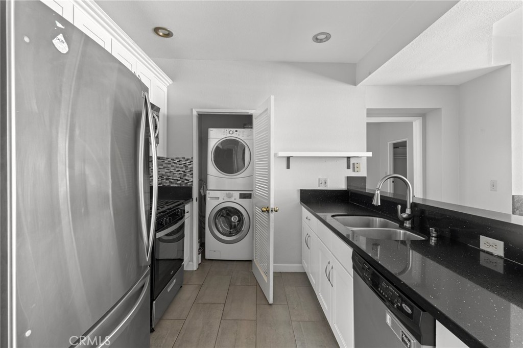 640 W 4th Street 304