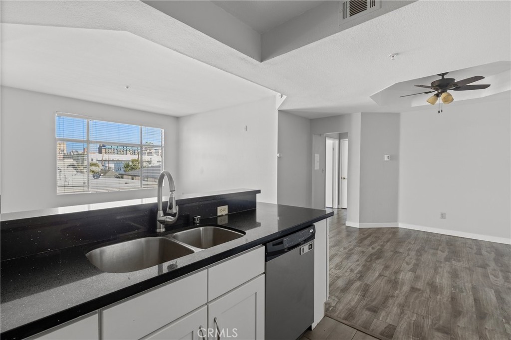 640 W 4th Street 304