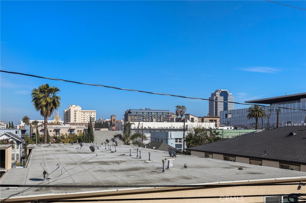 640 W 4th Street 304