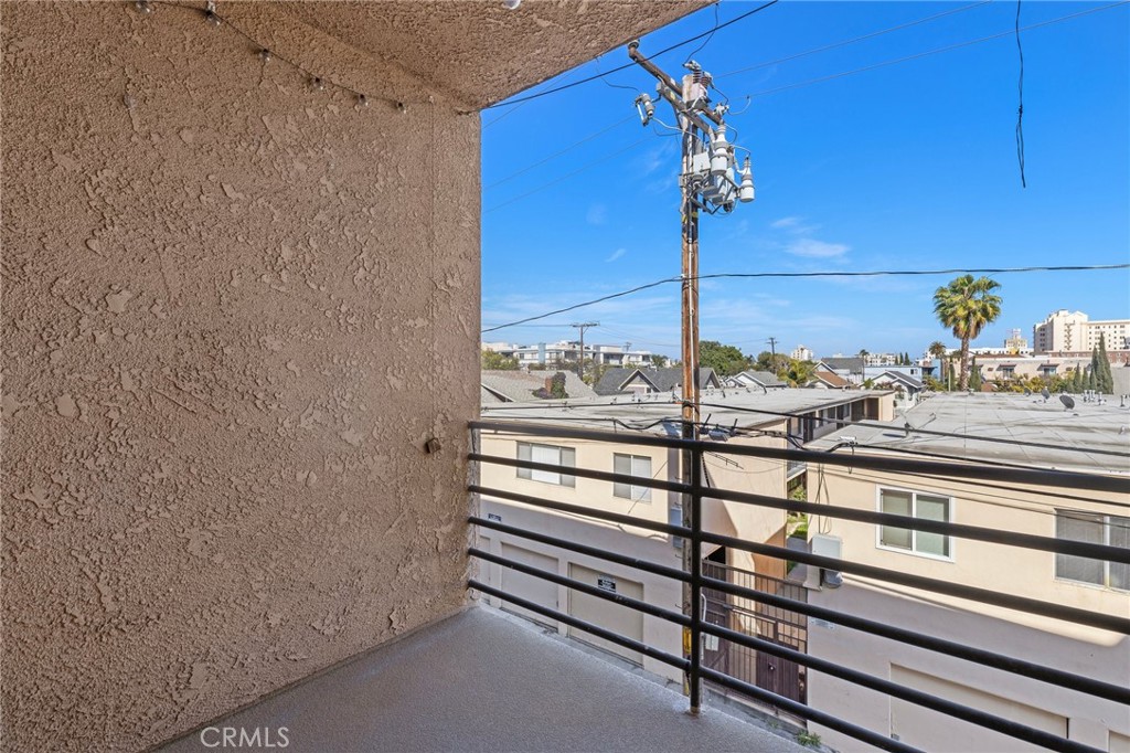 640 W 4th Street 304