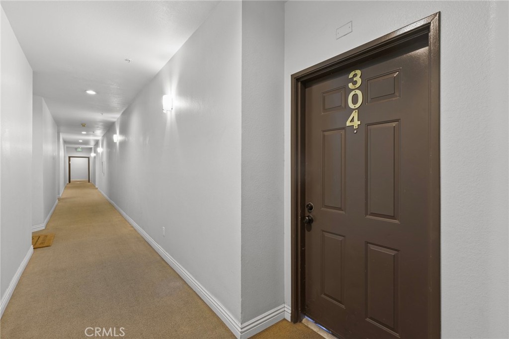 640 W 4th Street 304