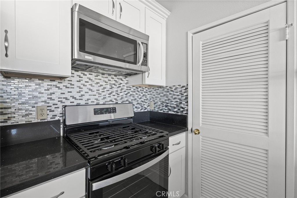 640 W 4th Street 304