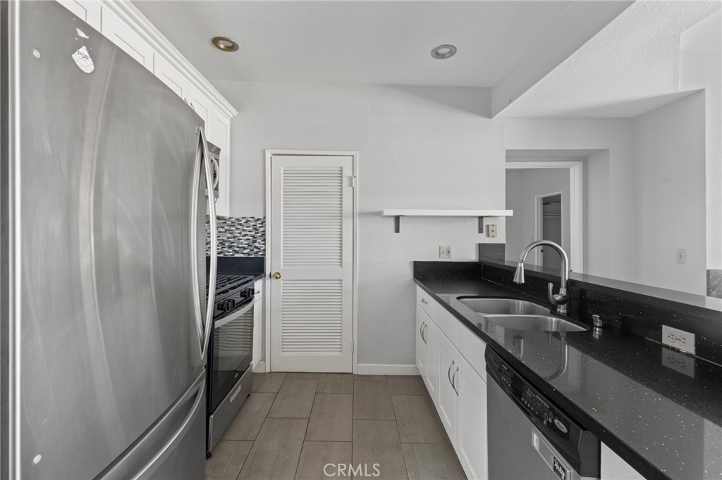 640 W 4th Street 304