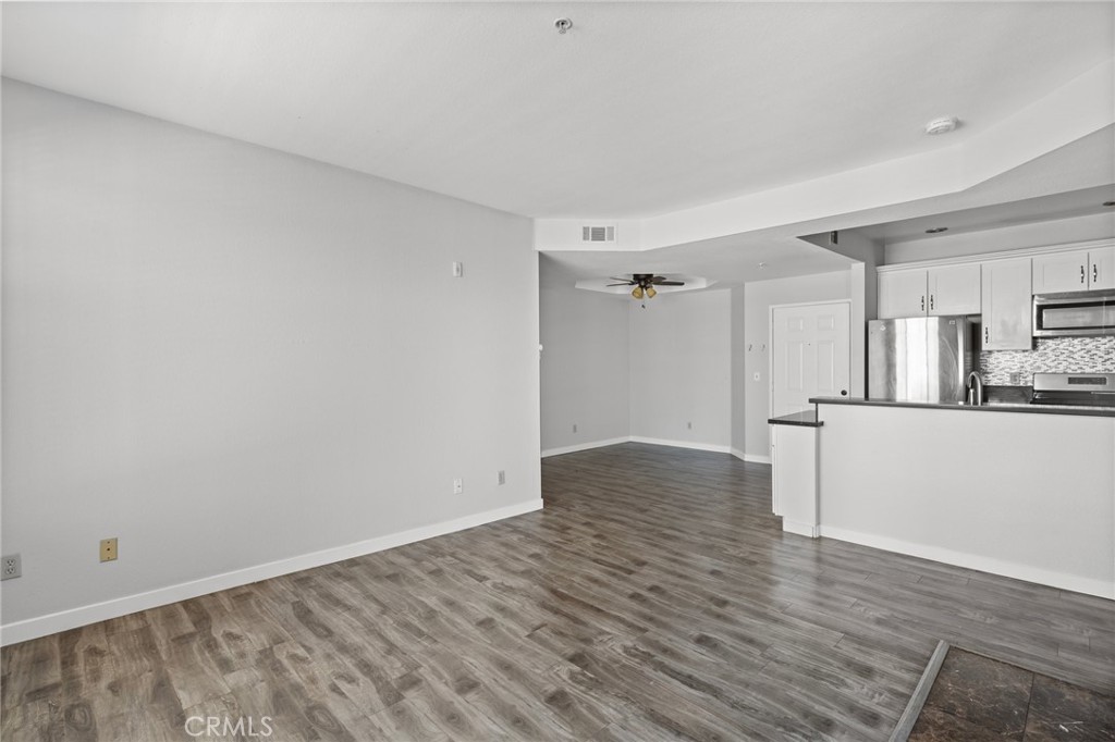 640 W 4th Street 304