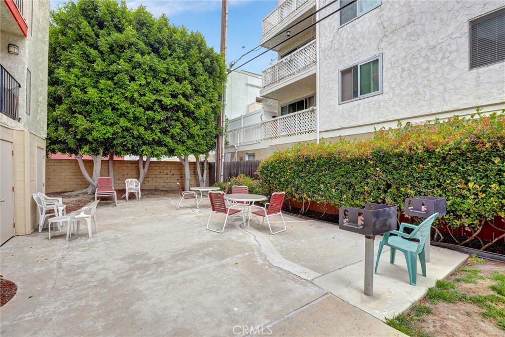 3530 Elm Avenue 215