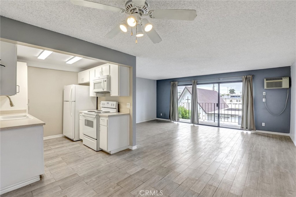 3530 Elm Avenue 215
