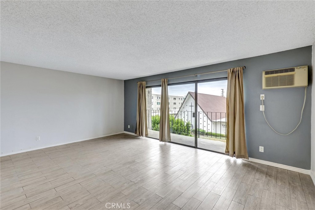 3530 Elm Avenue 215