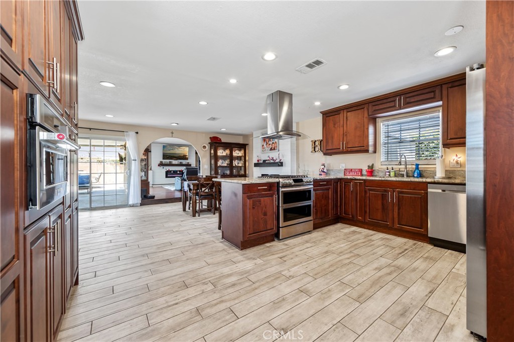 5471 Santa Gertrudes Avenue